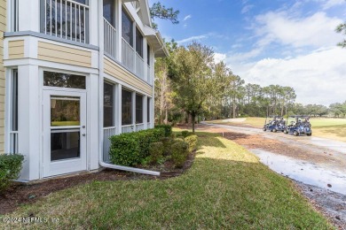 This fantastic 4 bedroom, 4 bathroom modern condo with a garage on Slammer and Squire Golf Course in Florida - for sale on GolfHomes.com, golf home, golf lot