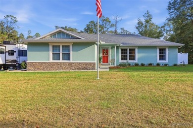 START THE NEW YEAR OFF RIGHT! This beautifully maintained 3/2/2 on Citrus Springs Country Club in Florida - for sale on GolfHomes.com, golf home, golf lot