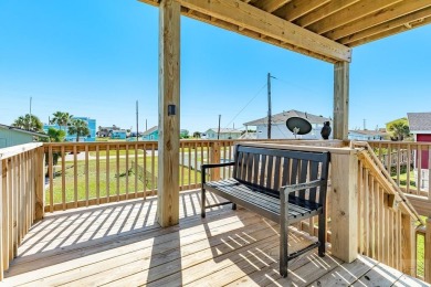 TWO-YEAR OLD HOME JUST 2 BLOCKS FROM THE BEACH with Gulf & Bay on Galveston Country Club in Texas - for sale on GolfHomes.com, golf home, golf lot