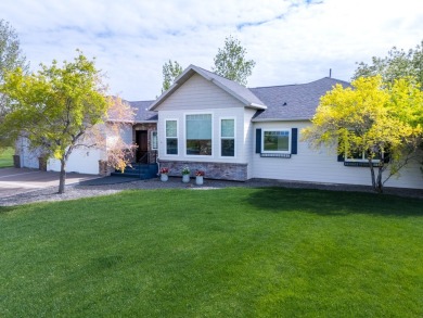 Lovely 2 Level Executive Home in the Desirable Fox View Estates! on Fox Ridge Golf Course - Champion in Montana - for sale on GolfHomes.com, golf home, golf lot