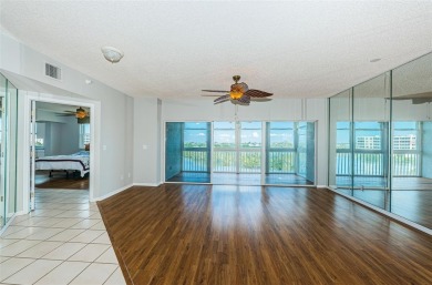 Move-in ready and beautifully remodeled 3 bedroom plus on Seminole Lake Country Club in Florida - for sale on GolfHomes.com, golf home, golf lot
