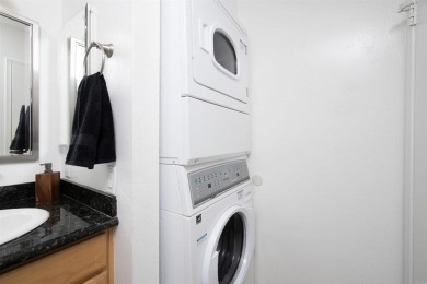 RARE SINGLE LEVEL 2 BED, 2 BATH w/ ATTACHED GARAGE  CARPORT, in on Emerald Isle Golf Course in California - for sale on GolfHomes.com, golf home, golf lot