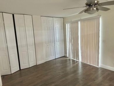 Charming one-bedroom, one-story home near a golf course. Fully on Kings Point Golf - Executive in Florida - for sale on GolfHomes.com, golf home, golf lot