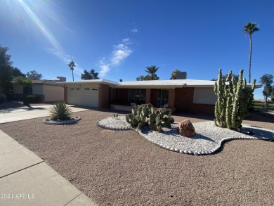This beautiful golf course property is a 600 model 2 bedroom 2 on Sunland Village Golf Club in Arizona - for sale on GolfHomes.com, golf home, golf lot