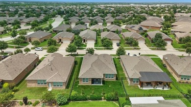 Meticulously maintained Abbeyville Plan in the highly desirable on Frisco Lakes Golf Course in Texas - for sale on GolfHomes.com, golf home, golf lot