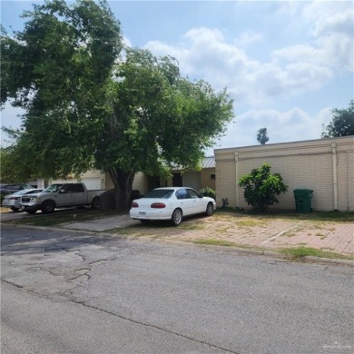 investors !! ,Great opportunity in a private subdivision,POOL on Tierra Del Sol in Texas - for sale on GolfHomes.com, golf home, golf lot