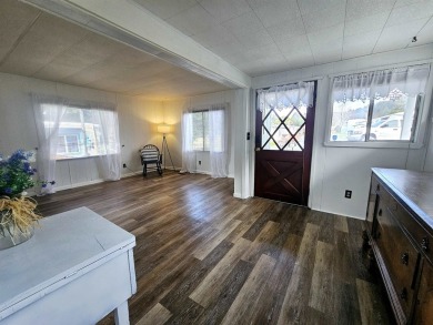 This beautifully updated 2 bed, 1 bath home is located within on Kings Valley Golf Course in California - for sale on GolfHomes.com, golf home, golf lot