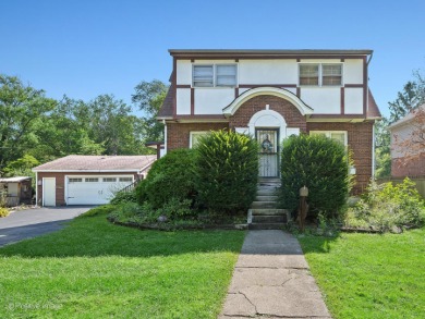 WELCOME TO 245 MIDDAUGH ROAD, AN EXCEPTIONAL CORNER LOT on Hinsdale Golf Club in Illinois - for sale on GolfHomes.com, golf home, golf lot