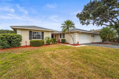Under contract-accepting backup offers. One or more photo(s) has on Palm Aire Country Club of Sarasota in Florida - for sale on GolfHomes.com, golf home, golf lot