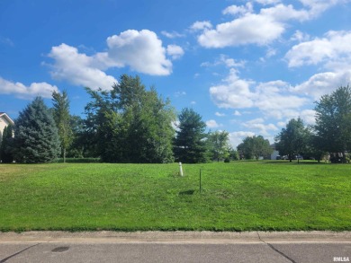 Opportunity to build on a lot on the Roland Barkau Memorial Golf on Roland Barkau Memorial Golf Course in Illinois - for sale on GolfHomes.com, golf home, golf lot
