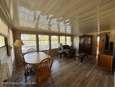 NO LOT RENT, it is a deeded lot, 2 bedrooms 1-1/2 Baths on Tooke on Glen Lakes Country Club in Florida - for sale on GolfHomes.com, golf home, golf lot