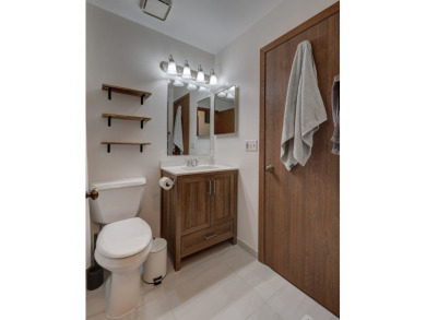 Welcome to this beautifully maintained Avon model in the highly on Maple Meadows Golf Club in Illinois - for sale on GolfHomes.com, golf home, golf lot