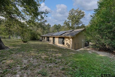 Welcome home to this beautifully maintained 2-bedroom on Hide-A-Way Lake Golf Course in Texas - for sale on GolfHomes.com, golf home, golf lot