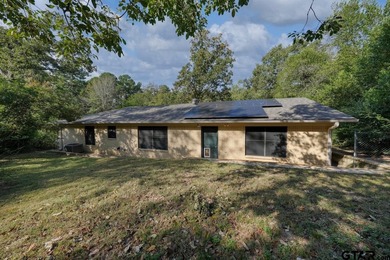 Welcome home to this beautifully maintained 2-bedroom on Hide-A-Way Lake Golf Course in Texas - for sale on GolfHomes.com, golf home, golf lot