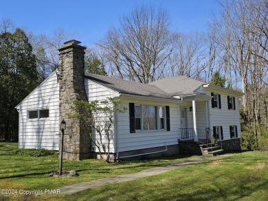 3-4 Bedroom Traditional SPLIT-LEVEL Home  W/1.5 Baths and Garage on Buck Hill Golf Club  in Pennsylvania - for sale on GolfHomes.com, golf home, golf lot