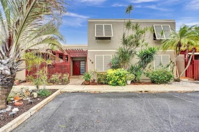 Welcome to this well maintained and spacious 3 bedrooms, 2 bath on Pembroke Lakes Golf Club in Florida - for sale on GolfHomes.com, golf home, golf lot