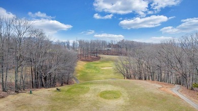One-owner home located directly across from Hunting Hills on Hunting Hills Country Club in Virginia - for sale on GolfHomes.com, golf home, golf lot