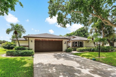 One of the Largest Model Home on .3 arces w/ golf & lake on Boca Delray Golf and Country Club in Florida - for sale on GolfHomes.com, golf home, golf lot