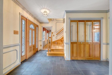 One-owner home located directly across from Hunting Hills on Hunting Hills Country Club in Virginia - for sale on GolfHomes.com, golf home, golf lot