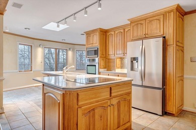 One-owner home located directly across from Hunting Hills on Hunting Hills Country Club in Virginia - for sale on GolfHomes.com, golf home, golf lot