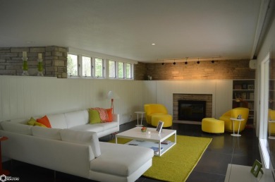 Luxuriously renovated mid-century modern home, open floor plan on Ottumwa Country Club in Iowa - for sale on GolfHomes.com, golf home, golf lot