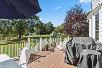 Updated end-unit townhome overlooking the 17th tee of the Blue on Fords Colony Country Club in Virginia - for sale on GolfHomes.com, golf home, golf lot