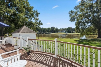 Updated end-unit townhome overlooking the 17th tee of the Blue on Fords Colony Country Club in Virginia - for sale on GolfHomes.com, golf home, golf lot