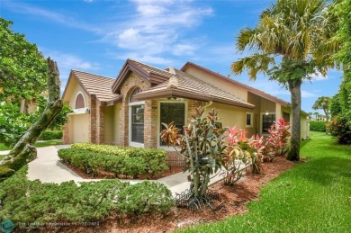 MOTIVATED SELLERS! Snowbirds & Golfers Dream Home! Nestled in a on Aberdeen Golf and Country Club in Florida - for sale on GolfHomes.com, golf home, golf lot