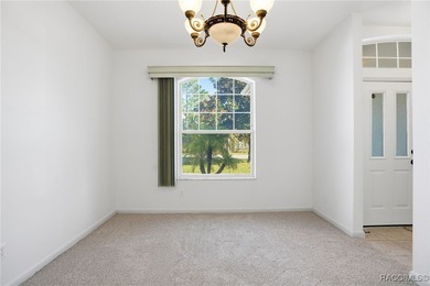 MOVE-IN READY AND WELL-MAINTAINED HOME in Sugarmill Woods on a on Sugarmill Woods Golf and Country Club in Florida - for sale on GolfHomes.com, golf home, golf lot