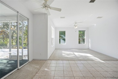 MOVE-IN READY AND WELL-MAINTAINED HOME in Sugarmill Woods on a on Sugarmill Woods Golf and Country Club in Florida - for sale on GolfHomes.com, golf home, golf lot