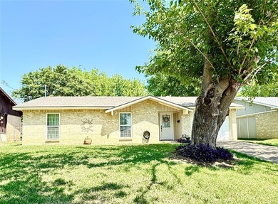 Buyer Financing fell through Back on market .... Welcome to this on Prairie Lakes Golf Club in Texas - for sale on GolfHomes.com, golf home, golf lot