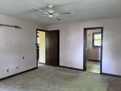 Welcome to resort-style living in the heart of Tellico Village! on Toqua Golf Course - Loudon County in Tennessee - for sale on GolfHomes.com, golf home, golf lot