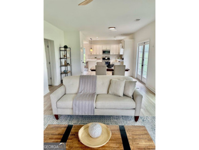 Beautifully Updated Brick Home in Southland Golf Neighborhood! on Southland Country Club in Georgia - for sale on GolfHomes.com, golf home, golf lot
