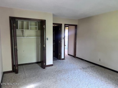 Welcome to resort-style living in the heart of Tellico Village! on Toqua Golf Course - Loudon County in Tennessee - for sale on GolfHomes.com, golf home, golf lot