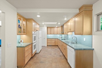 This updated SINGLE-FAMILY HOME located in the Villages Golf & on Villages Golf and Country Club in California - for sale on GolfHomes.com, golf home, golf lot