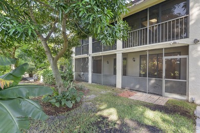 Beautifully updated 2-bedroom, 2-bathroom condo in Boca Pointe's on Boca Pointe Country Club in Florida - for sale on GolfHomes.com, golf home, golf lot