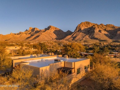 Exquisite Townhome at El Conquistador Patio Homes - A Desert on Pusch Ridge Golf Course in Arizona - for sale on GolfHomes.com, golf home, golf lot