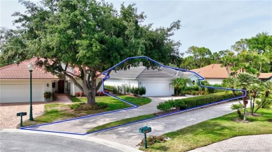Beautifully maintained home in the Putnam neighborhood of on Willoughby Golf Club in Florida - for sale on GolfHomes.com, golf home, golf lot