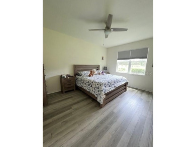 Gorgeous single-family house with 3 bedrooms, 2 baths, and 2 on Hernando Oaks Golf and Country Club in Florida - for sale on GolfHomes.com, golf home, golf lot