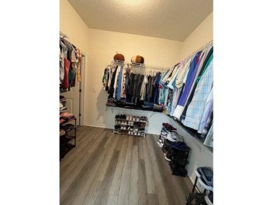 Gorgeous single-family house with 3 bedrooms, 2 baths, and 2 on Hernando Oaks Golf and Country Club in Florida - for sale on GolfHomes.com, golf home, golf lot