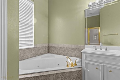 Wonderful Southern Trace home, located walking distance to on Southern Trace Country Club in Louisiana - for sale on GolfHomes.com, golf home, golf lot