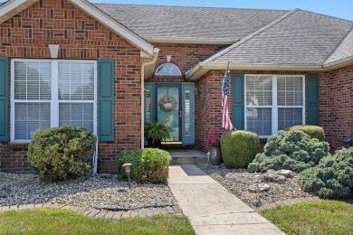 Welcome home to this awesome brick ranch in the great Tamarack on Tamarack Country Club in Illinois - for sale on GolfHomes.com, golf home, golf lot