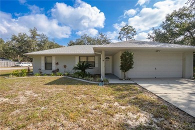 Discover comfort and convenience in this charming 3-bedroom on Inverness Golf and Country Club in Florida - for sale on GolfHomes.com, golf home, golf lot
