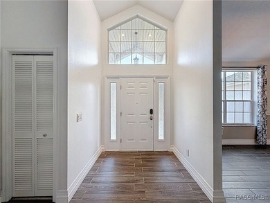 Welcome to 11 Maiden Bush Court E. in Homosassa, a beautifully on Sugarmill Woods Golf and Country Club in Florida - for sale on GolfHomes.com, golf home, golf lot