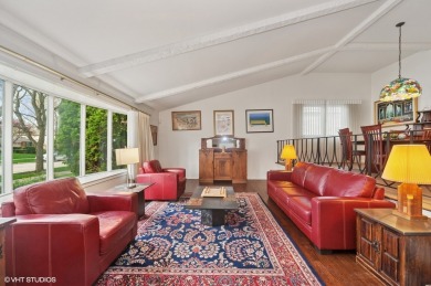Beautiful split level with  spacious floor plan.  Wide entrance on Sunset Valley Golf Course in Illinois - for sale on GolfHomes.com, golf home, golf lot