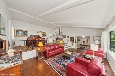 Beautiful split level with  spacious floor plan.  Wide entrance on Sunset Valley Golf Course in Illinois - for sale on GolfHomes.com, golf home, golf lot