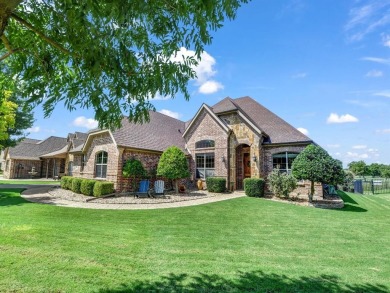 Step into this beautiful true 4-bedroom home, built in 2012 on The Golf Club At Crown Valley in Texas - for sale on GolfHomes.com, golf home, golf lot
