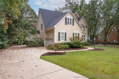 This gorgeous 2 story home on the golf course in Kings Grants on Kings Grant Golf and Country Club in North Carolina - for sale on GolfHomes.com, golf home, golf lot