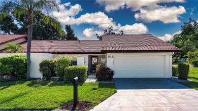 Squeaky clean and priced to sell!   Pet friendly and leasing is on Village Green Golf Club of Sarasota in Florida - for sale on GolfHomes.com, golf home, golf lot