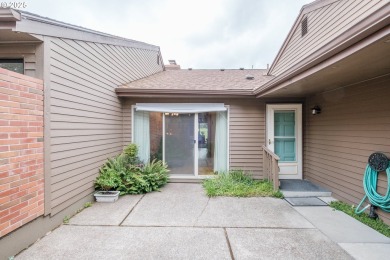 Nicely located single level condo located on the 10th tee of the on Michelbook Country Club in Oregon - for sale on GolfHomes.com, golf home, golf lot